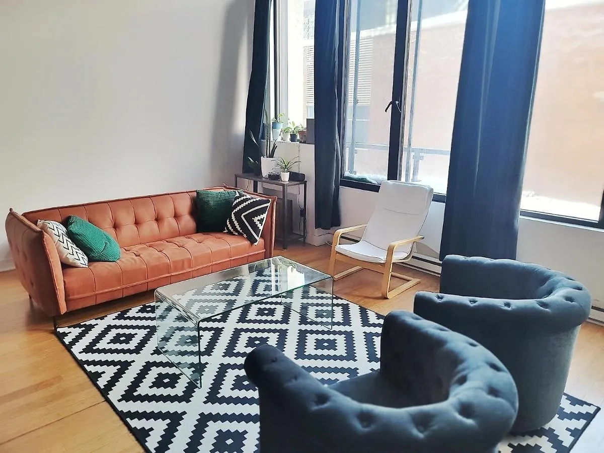 Middle Of Montreal Loft Apartment